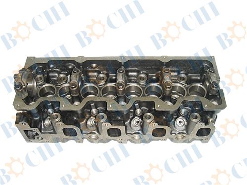 Toyota Dyan/Hiace 2LT Cylinder head