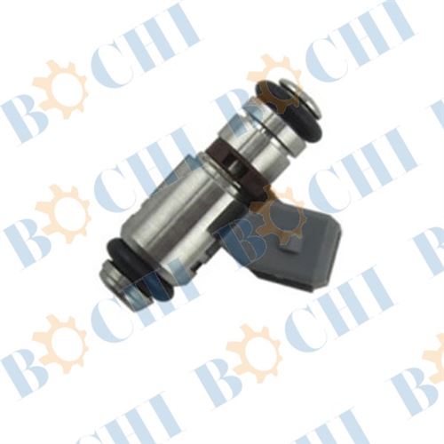 4 Hole fuel injector IWP043