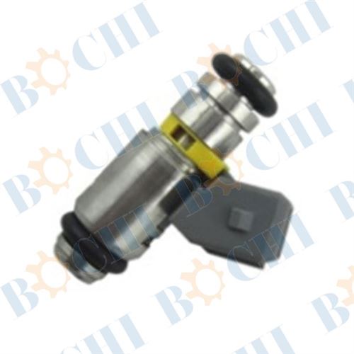 4 Hole fuel injector IWP041